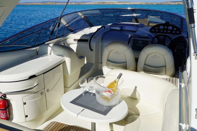 Deck of Cranchi 41 New Cristina - Motorboat in Ibiza