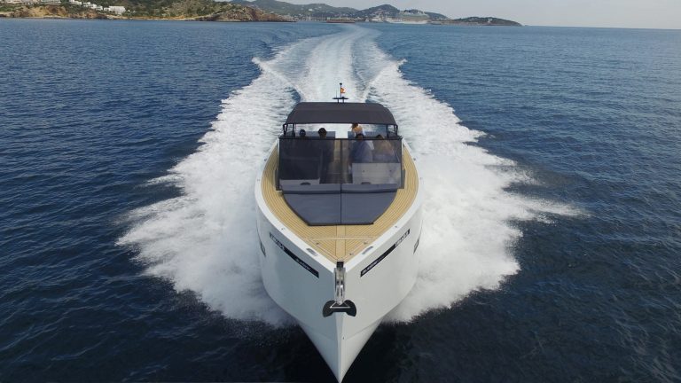 Bow of De Antonio D46 Valentina - Yacht in Ibiza