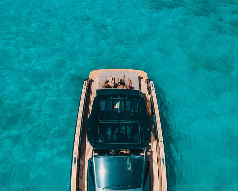 Stern of Pardo 50 Horizon - Yacht in Ibiza