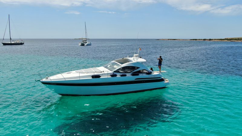 Alquiler rent location llogar barco boat bateau ibiza Pershing43Nina