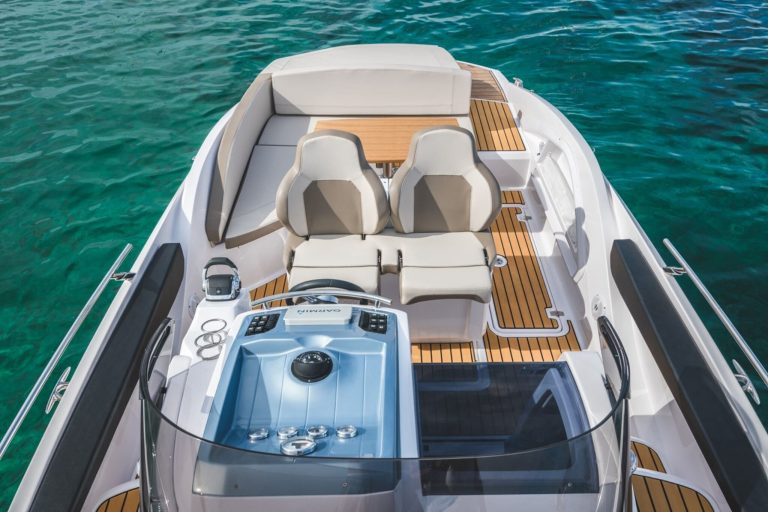 Stern table of Sessa Marine Key Largo 27 Just Love - Motorboat in Ibiza