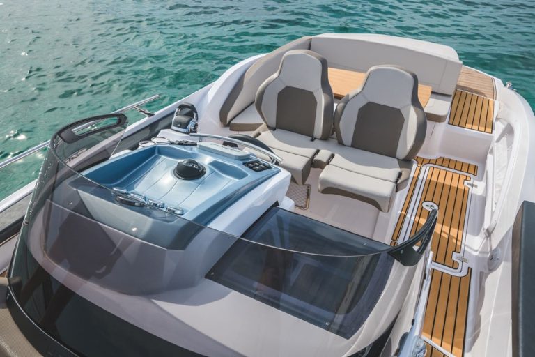 Rudder of Sessa Marine Key Largo 27 Just Love - Motorboat in Ibiza