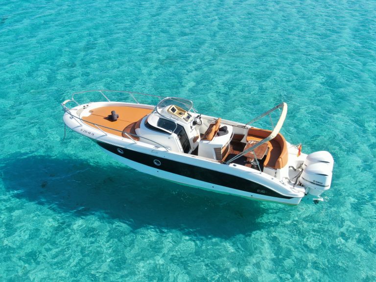 Port view of Sessa Marine Key Largo 30 Don Cuco - Motorboat in Ibiza