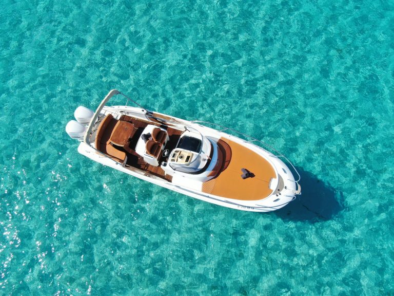 Bow sundeck of Sessa Marine Key Largo 30 Don Cuco - Motorboat in Ibiza