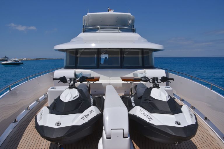 Jet ski 2 of Vanquish VQ 82 Sea Story - Yacht in Ibiza