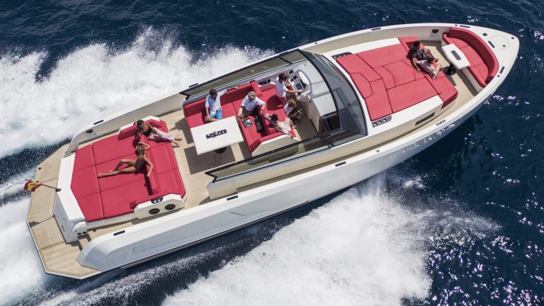 Sailing of Vanquish VQ54 Diva - Yacht in Ibiza