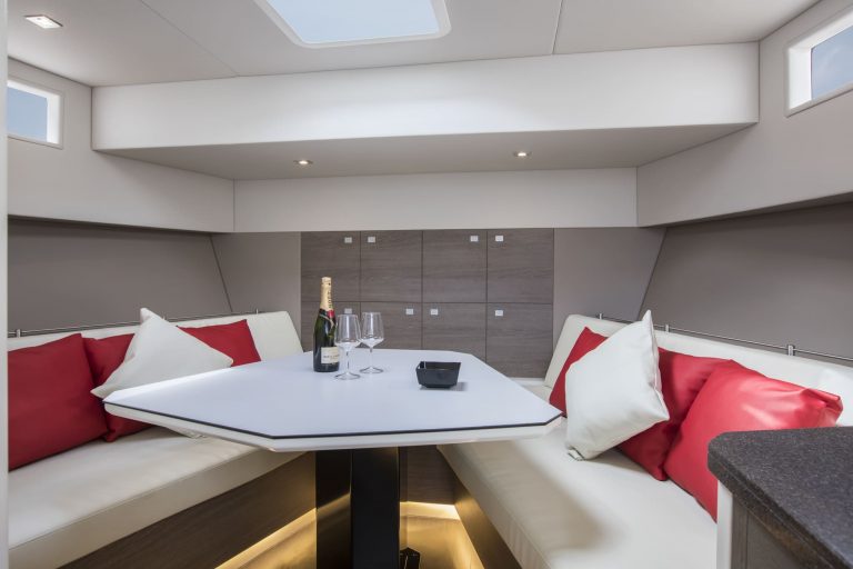 Cabin of Vanquish VQ54 Diva - Yacht in Ibiza