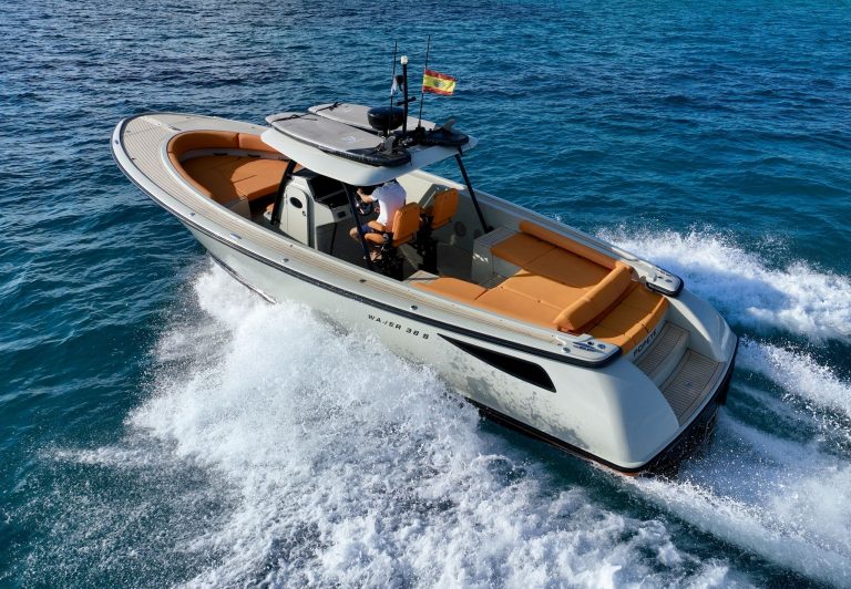 Sailing 2 of Wajer 38S Popeye - Motorboat in Ibiza