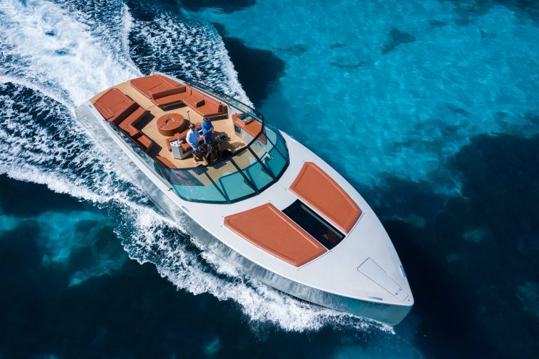 Bow of Waterdream 65 California Sir Hotel - Yacht in Ibiza