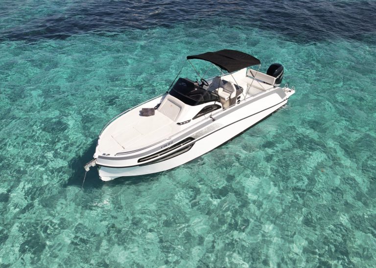 Bow of BMA x277 Just Dream - Motorboat in Ibiza