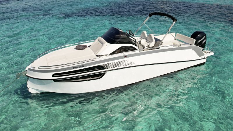 Starboard view of BMA x277 Just Dream - Motorboat in Ibiza