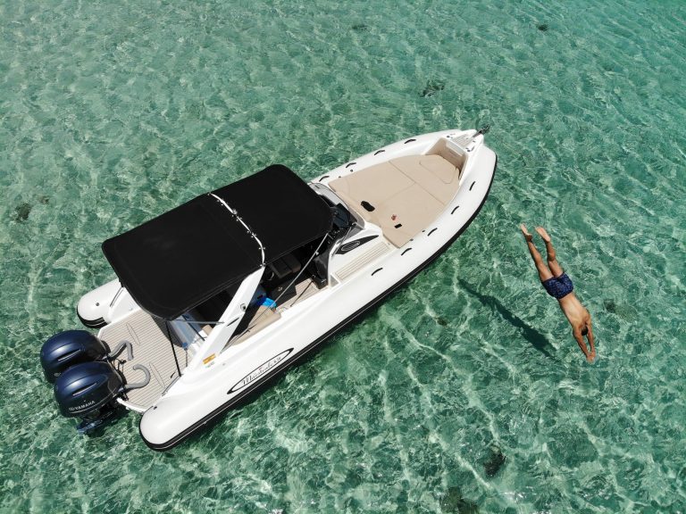 Starboard view of Maestrale 8.2 Playmaker - RIB in Ibiza