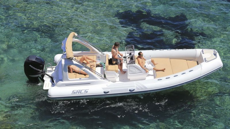 Starboard view of Sacs 25 Dream Luxe Peppa Pig - RIB in Ibiza