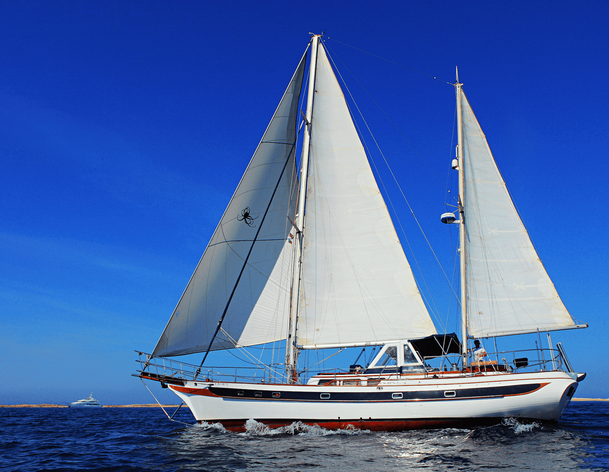 Port view 2 of Ta Chiao CT 56 Octopus C - Sailing boat in Ibiza