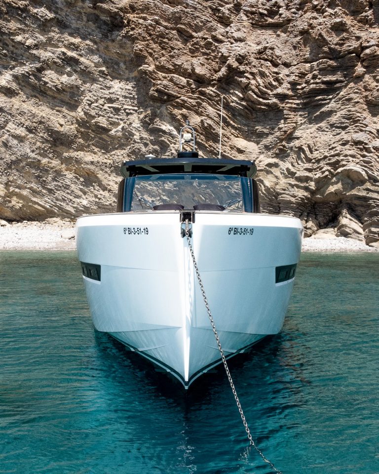 Alquiler rent location llogar mieten boot barco boat bateau ibiza Fjord48Slice