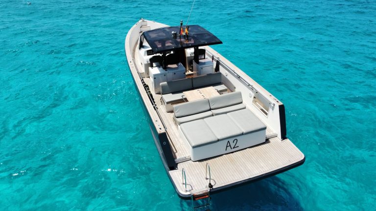 Stern of Fjord 40 Open A2 - Yacht in Ibiza