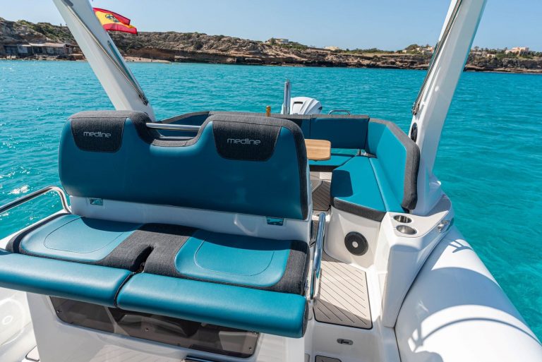 Cockpit of Zodiac Medline 9 Mark I - Inflatable boat in Ibiza