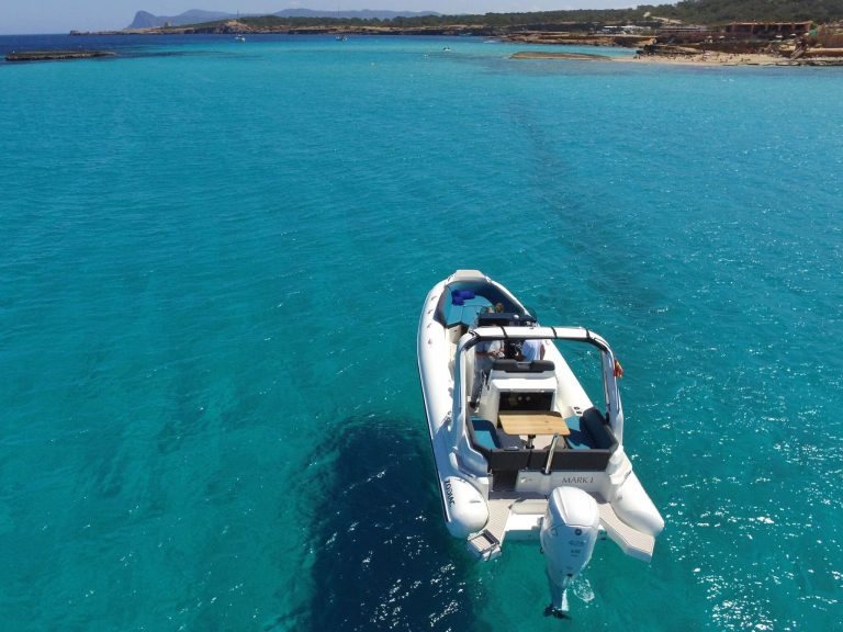 Stern of Zodiac Medline 9 Mark I - Inflatable boat in Ibiza