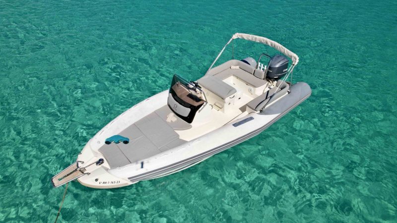 Bow of Zodiac N-ZO 760 Just Great - Inflatable boat in Ibiza