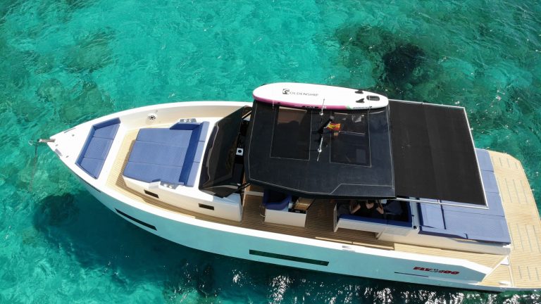 Port view of De Antonio D42 Fly100 - Yacht in Ibiza