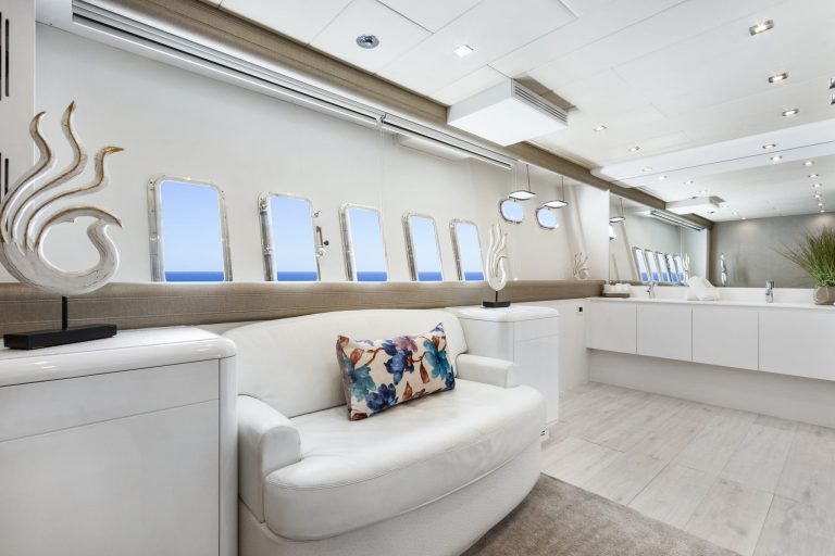 Lounge of Mangusta 108 Belisa - Superyacht in Ibiza