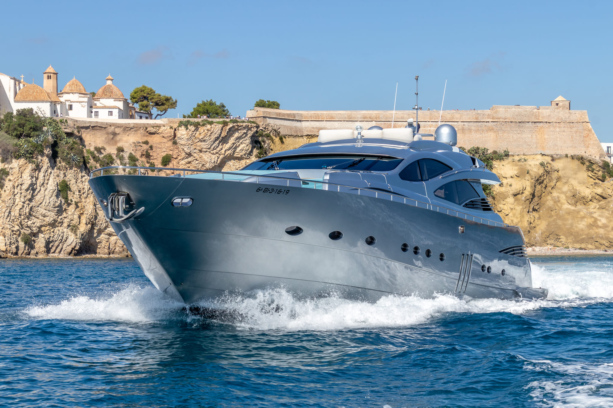 Bow of Pershing 90 Inspiration - Superyacht in Ibiza