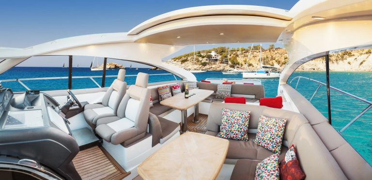 Rudder of Princess V53 Manbero - Yacht in Ibiza