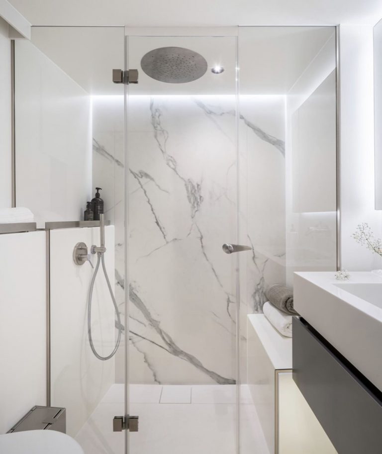 Bathroom of Sunreef 70 Yolo - Catamaran in Ibiza