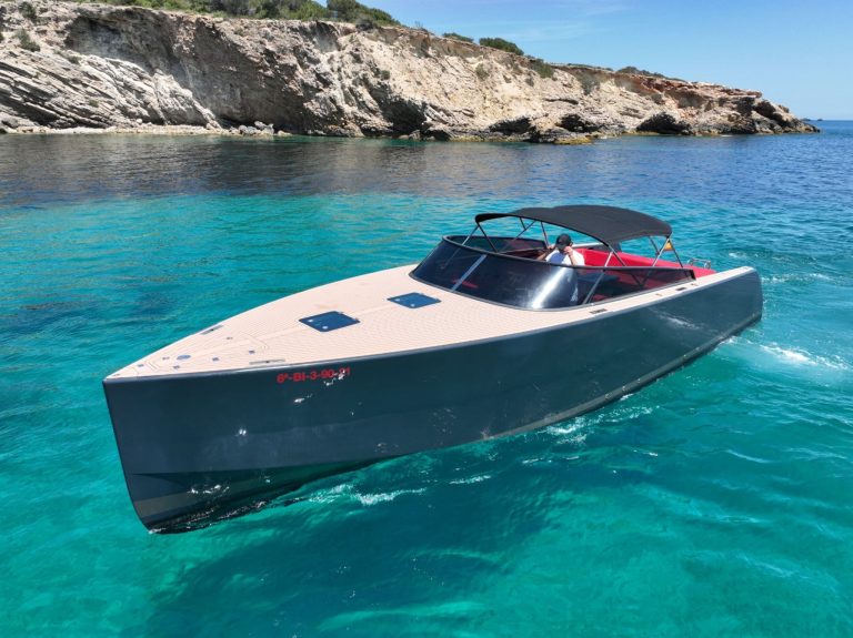 Port view of Van Dutch 40 Apple - Yacht in Ibiza