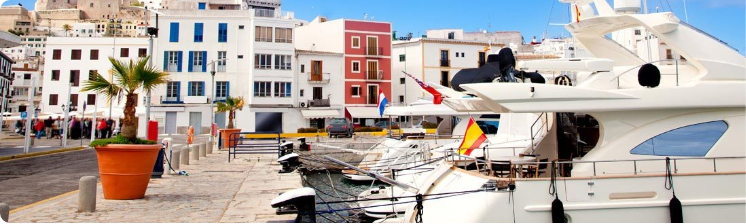 Transporte embarcación Transport fins l'embarcació Transportation to the boat Transport vers le bateau Ibiza