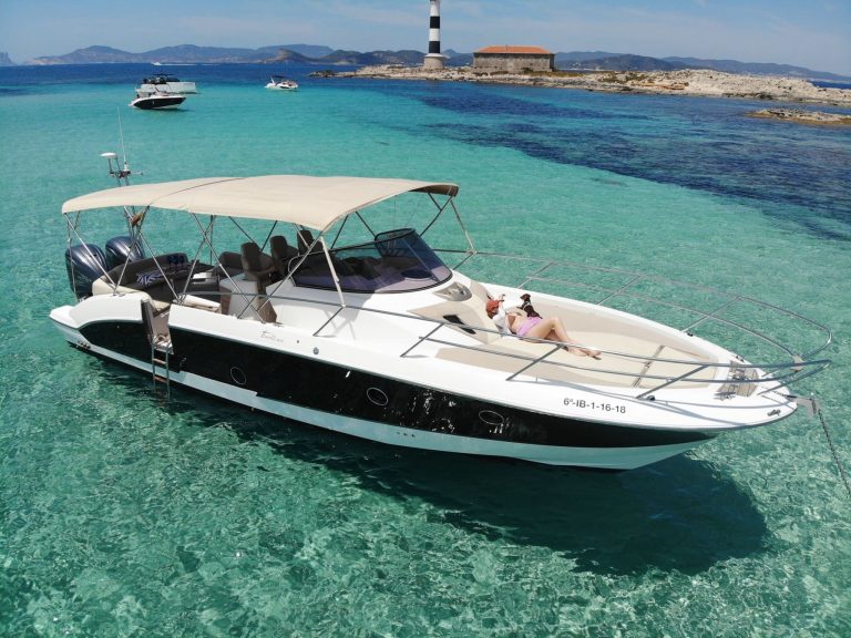 Starboard view 2 of Sessa Marine Key Largo 36 Lío - Motorboat in Ibiza
