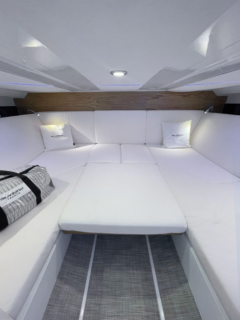 Cabin of De Antonio D36 Havana - Yacht in Ibiza