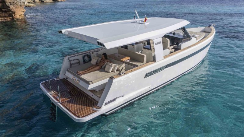 Bow of Fjord 40 Cajú - Yacht in Ibiza