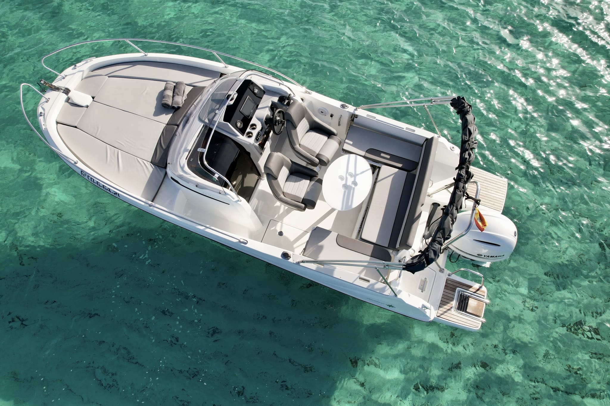 Deck of Jeanneau Cap Camarat 6,5 Bela - Motorboat in Ibiza