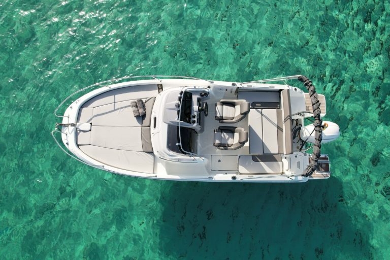 Sundeck of Jeanneau Cap Camarat 6,5 Bela - Motorboat in Ibiza