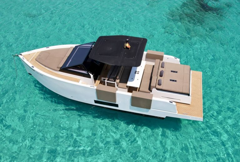 Port view of De Antonio D34 Delito - Yacht in Ibiza