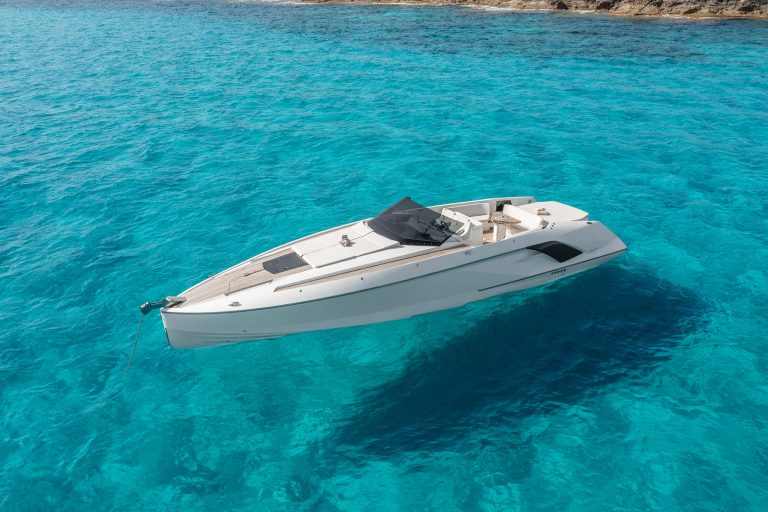 Port view of Frauscher 1414 Demon Finally - Yacht in Ibiza