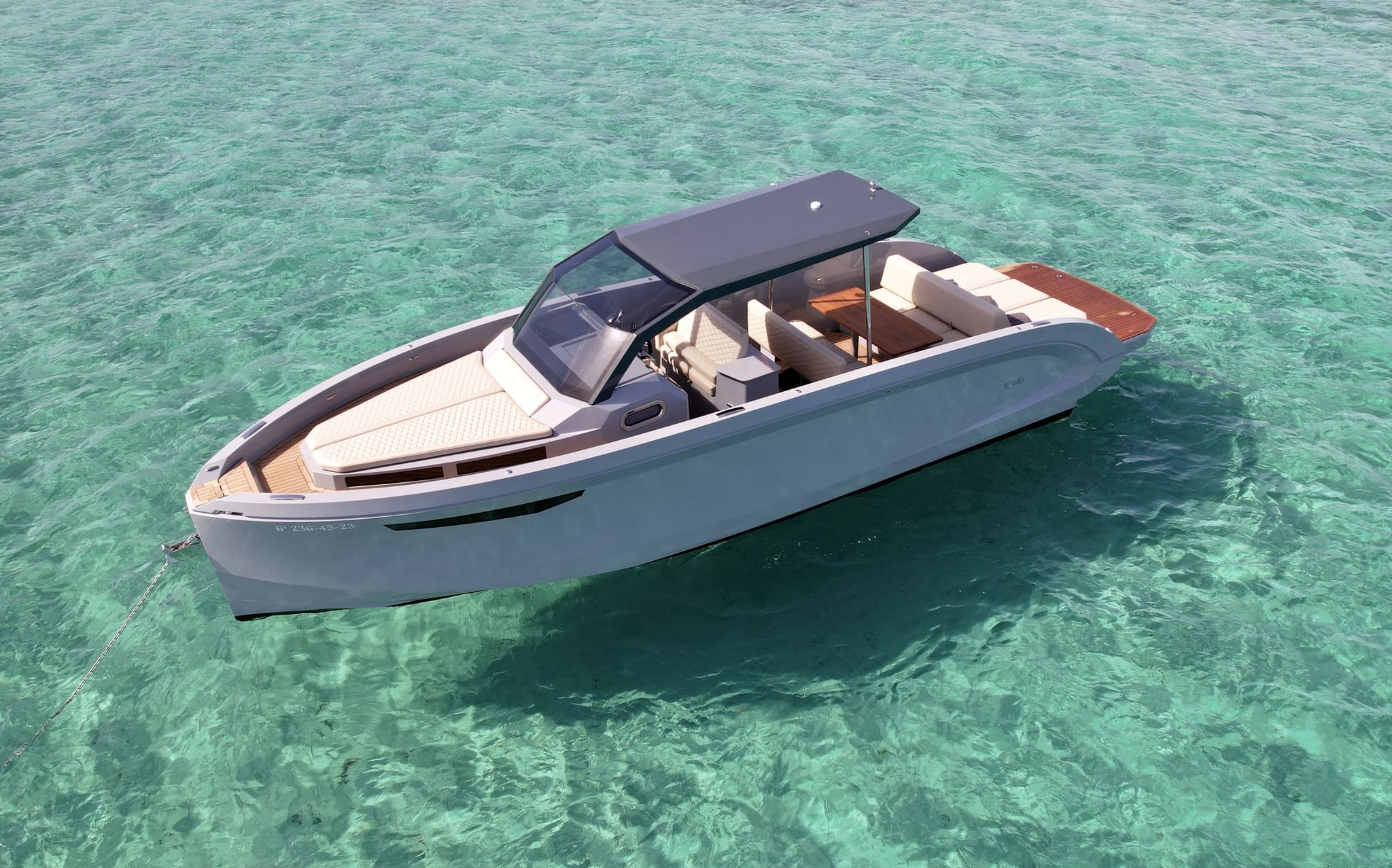 Port view of Rand 30 Escape Just Passion - Yacht in Ibiza