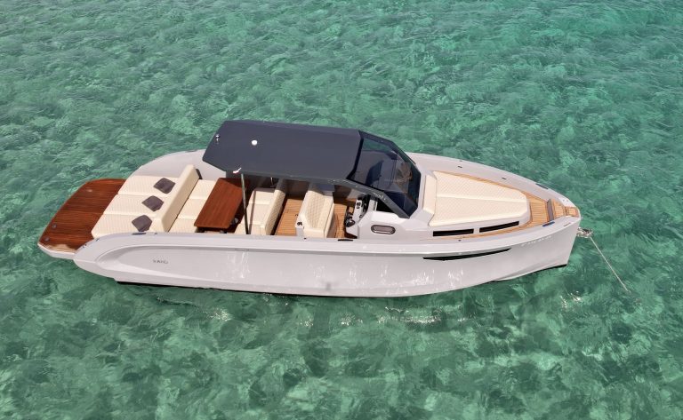 Starboard view 2 of Rand 30 Escape Just Passion - Yacht in Ibiza