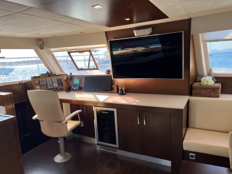 Control space of Sunreef 62 Tekila - Catamaran in Ibiza