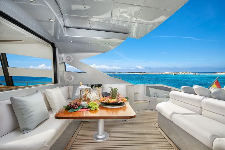 Stern table of Pershing 72 Legendary - Yacht in Ibiza