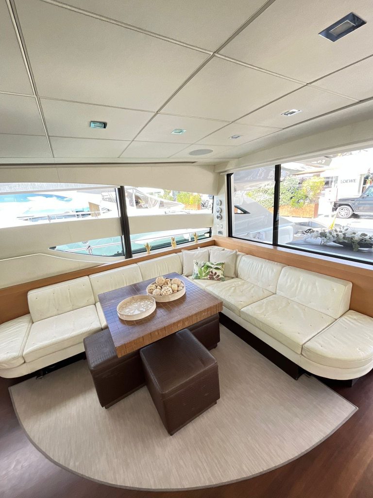 Lounge of Pershing 72 Legendary - Yacht in Ibiza