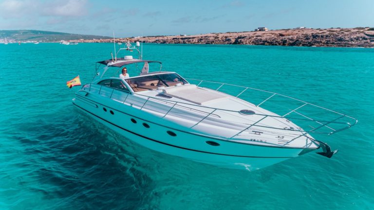 Bow of Princess V55 If - Yacht in Ibiza
