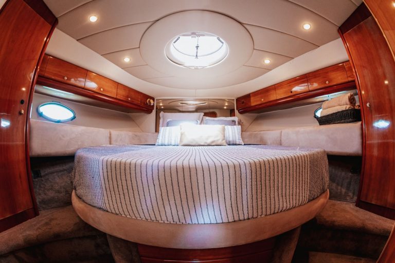 Cabin of Princess V55 If - Yacht in Ibiza