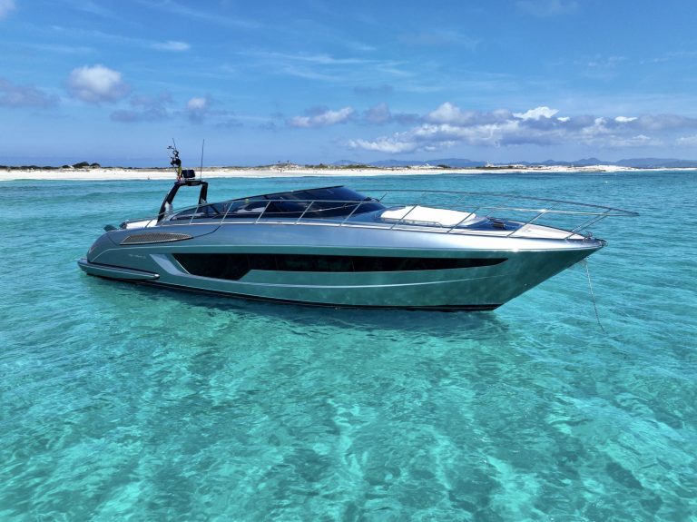 Starboard view of Riva Rivale 56 Next level - Yacht in Ibiza