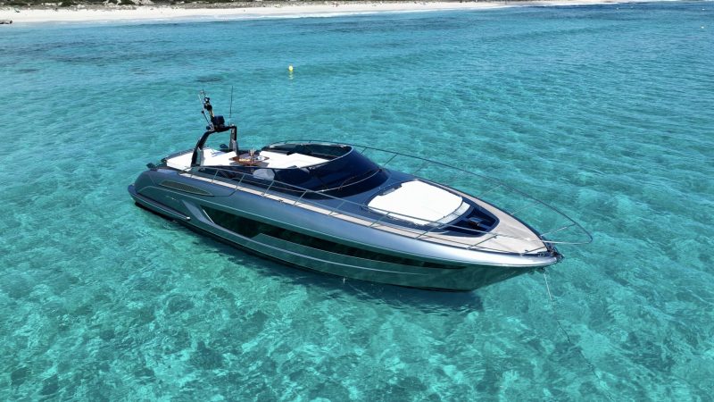 Bow sundeck of Riva Rivale 56 Next level - Yacht in Ibiza