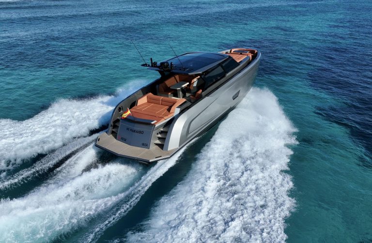 Sailing of Vanquish VQ58 Mi Paraíso - Yacht in Ibiza