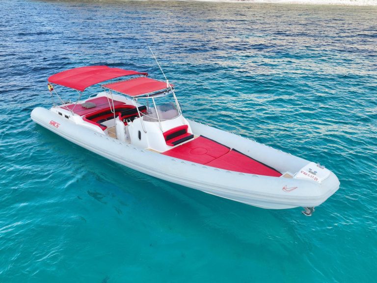 Bow of Sacs Stratos 42 Floppy - Inflatable boat in Ibiza