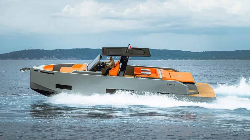 Sailing of De Antonio D42 Beso - Yacht in Ibiza