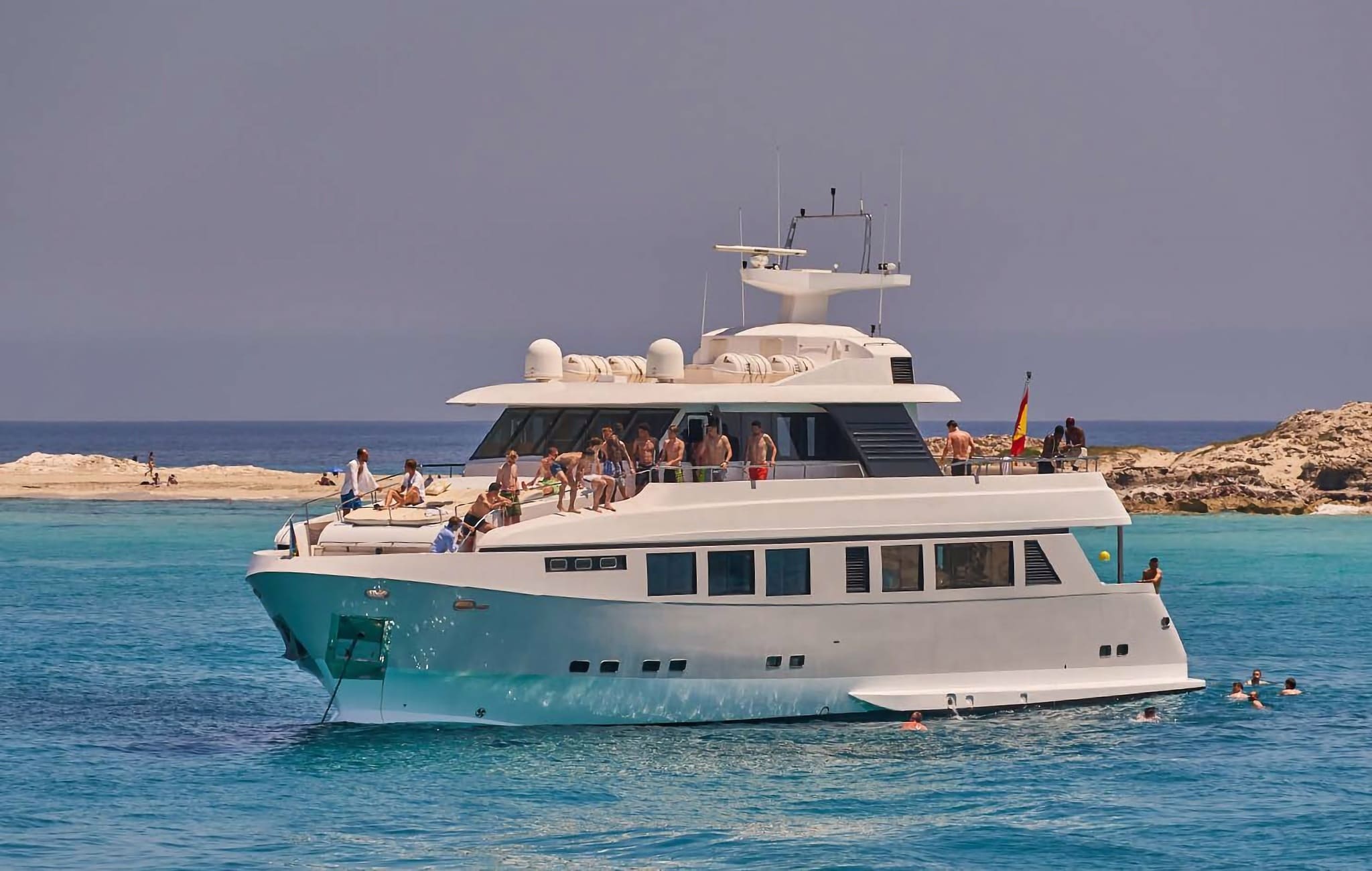 Port view of Explorer 92 Boramar - Event boat in Ibiza